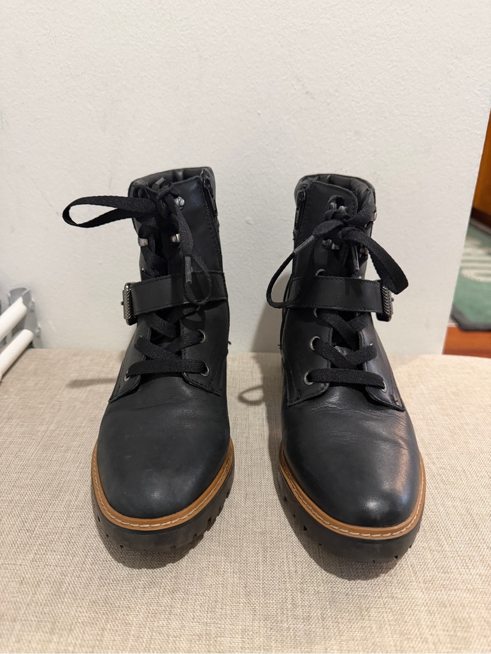 Black combat boots w lug sole heel